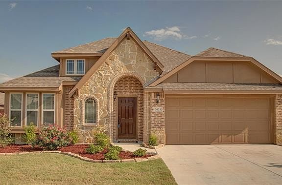 2nd image of 3621 Hyde Park Dr