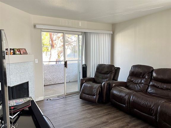 5th image of 5241 Caspian Springs Dr Unit 204