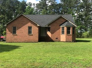17307 James River Dr, Disputanta, VA 23842
