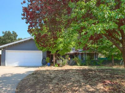 40697 Griffin Dr, Oakhurst, CA, 93644