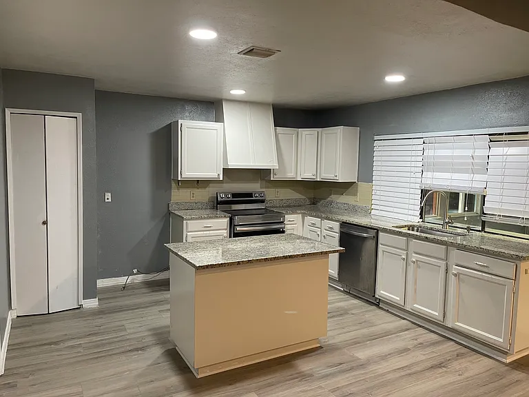 5509 Kerry Ln — Photo 5