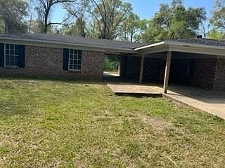 3rd image of 675 Wilson Blvd
