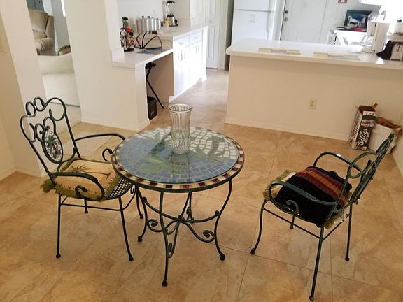 6619 Alheli Eat in Kitchen 1
