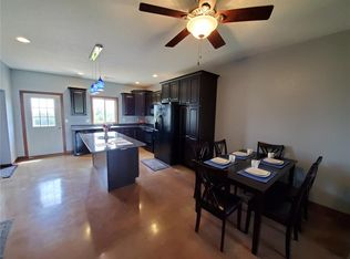104 Edgewood Dr, West Branch, IA 52358