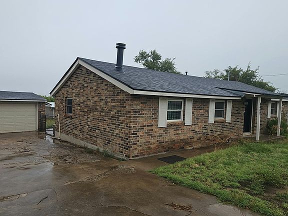 3rd image of 4402 Hetrick Dr