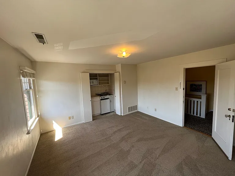 189 Central Ave — Photo 9
