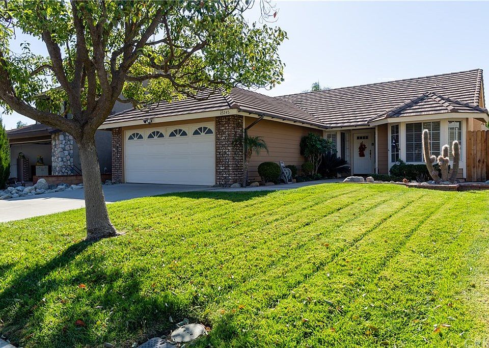 1st image of 23745 Sierra Oak Dr