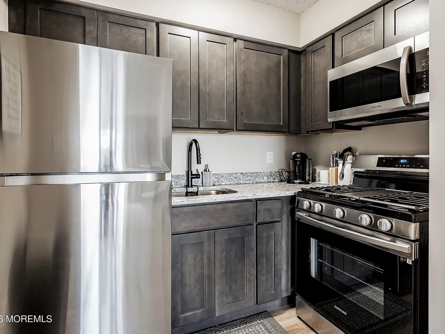 1 bed, 702 sqft, $2,600 — Photo 4