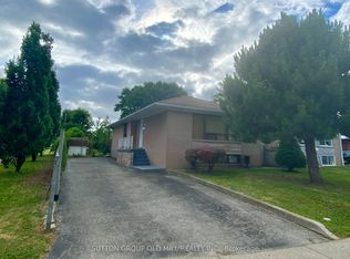32 Hagersville Ct, Toronto, ON M9C 4A3