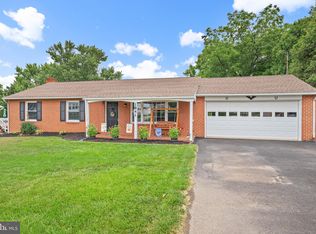 1841 Powder Mill Rd, York, PA 17402