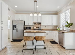 377 Chaucer Dr, Brentwood, CA