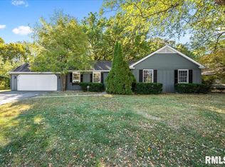 2918 W Winterberry Ln, Peoria, IL 61604