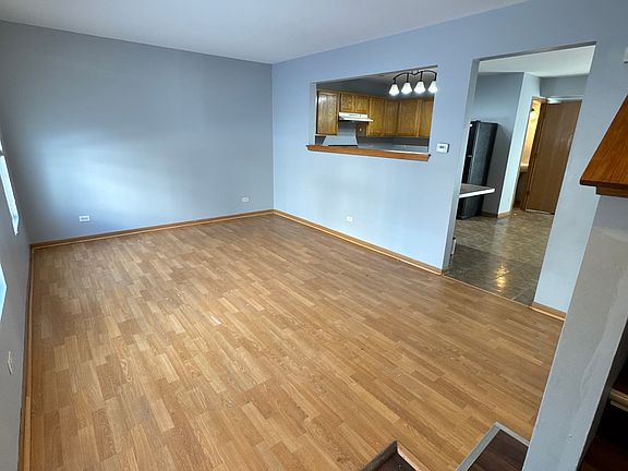 2nd image of 849 Four Seasons Blvd