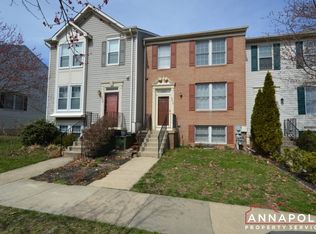 8606 Pine Meadows Dr, Odenton, MD 21113