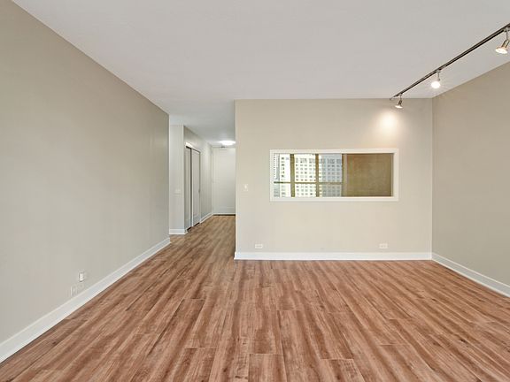 3rd image of 405 N Wabash Ave Unit 1114