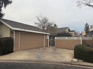 1338 E Castlecrest Avenue, Visalia, CA 93292