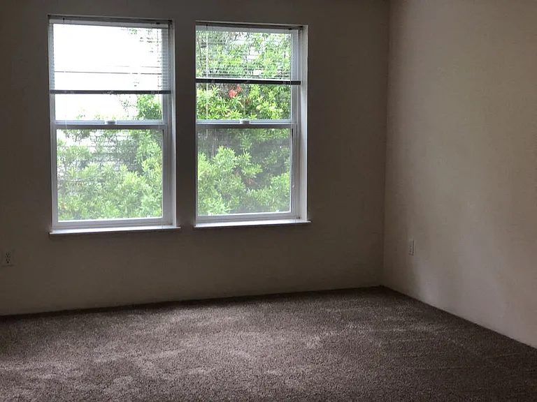 Barbur Heights Apartments — Photo 5