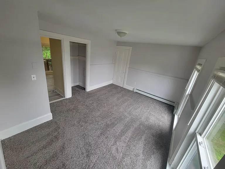 21 Grove St #A — Photo 11