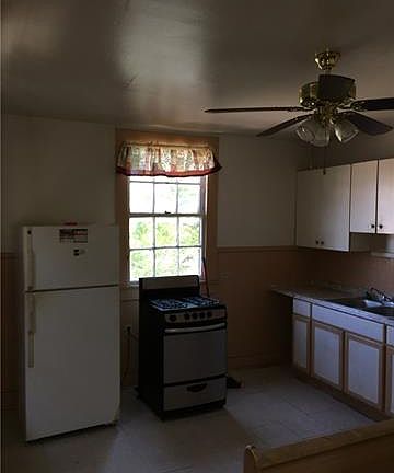5th image of 2433 Josephine St