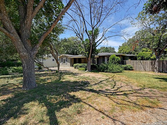 3rd image of 187 E ELMVIEW PLACE