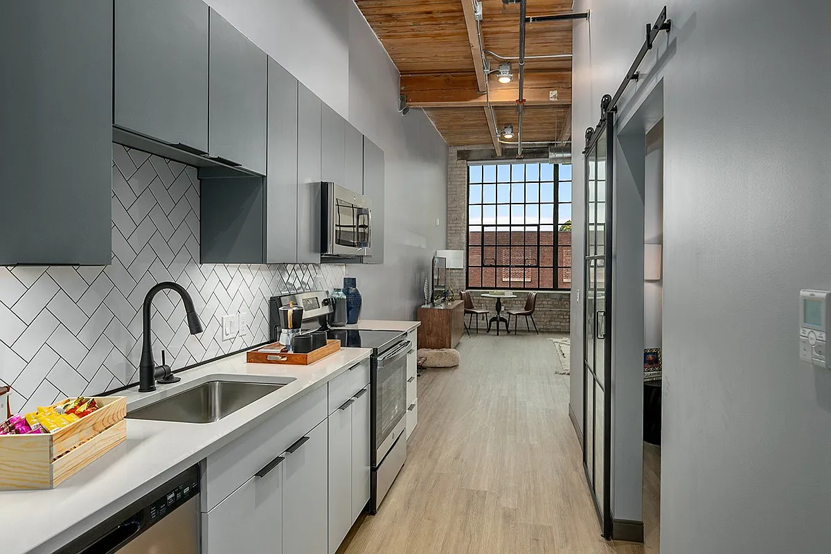 Box Board Lofts — Photo 3