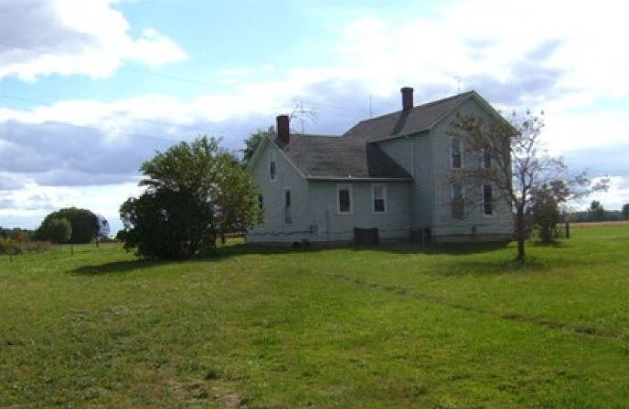 2nd image of 17119 Massilon Rd