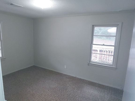 5th image of 1715 21st Ave E