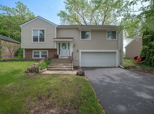 256 Ord Ct, Bartlett, IL