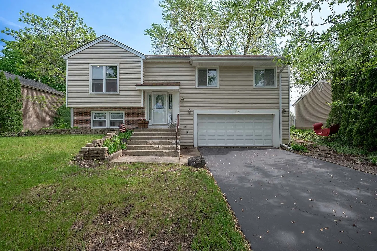 256 Ord Ct photo 1