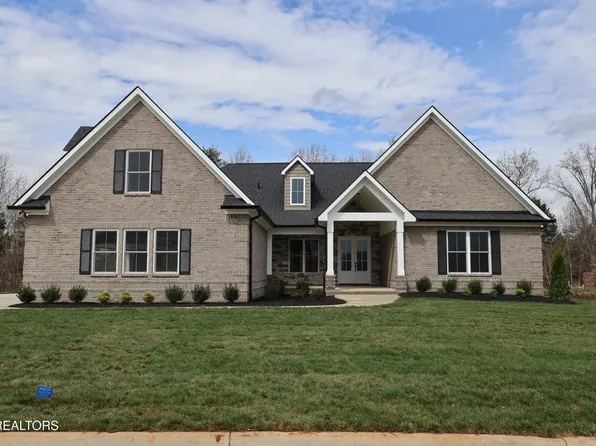 2397 W Port Dr, Lenoir City, TN 37772