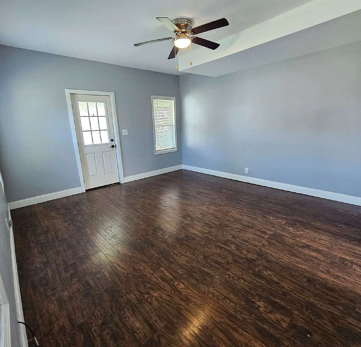 2 bed, 2.0 bath, 1050 sqft, $1,295 — Photo 2