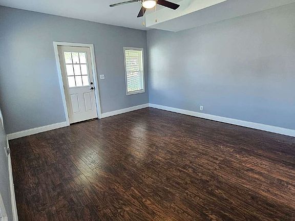 2nd image of 50770 Jefferson Ave