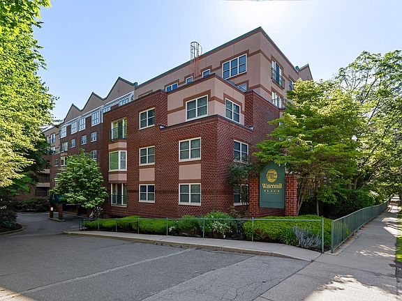 2nd image of 1 Watermill Pl Unit 121