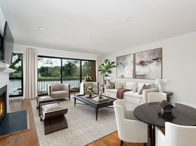 15 River Rd, Greenwich, CT