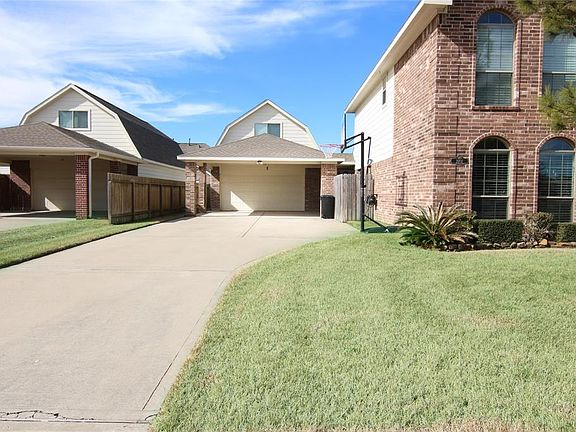 3rd image of 2202 Winslow Ln
