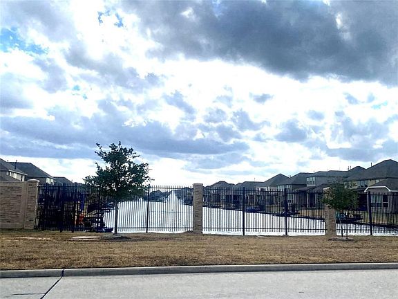 3rd image of 29535-29507 Whitebrush Trace Dr