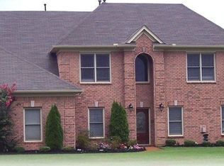 125 Brier Hills Dr, Piperton, TN 38017