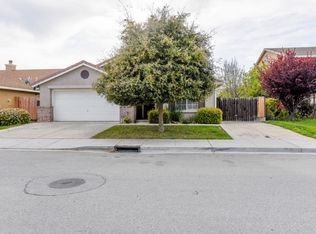 2420 Paradise Cir, Hollister, CA