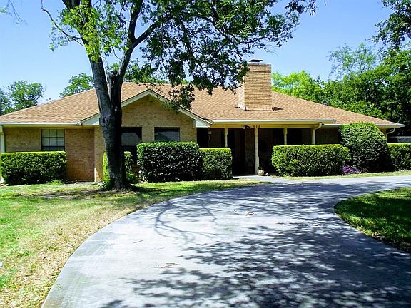 2nd image of 510 Domingo Dr