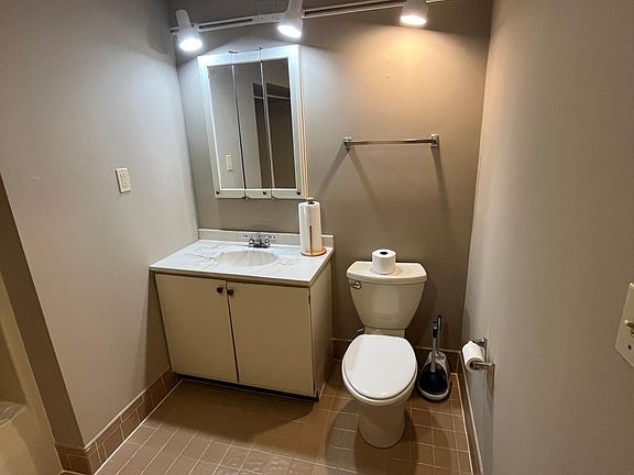 2nd image of 615 NE 87th Ter