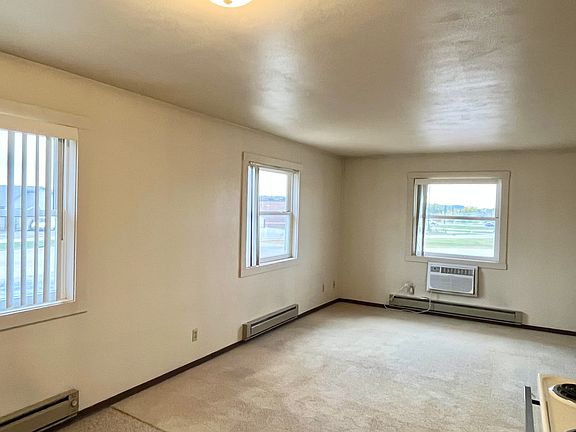 4th image of 2641 George St APT S