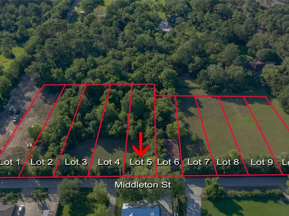 5 Middleton St, Bacliff, TX 77518