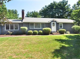 16 Fernwood Dr, Simsbury, CT 06070