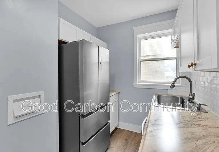 2809 Main St #2 — Photo 10