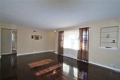 3rd image of 2122 Pearsall Pkwy