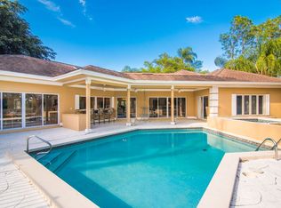 13156 Valewood Dr, Naples, FL 34119