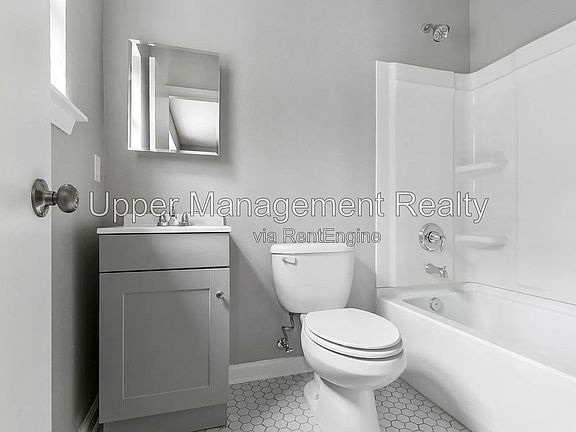 5th image of 1711 Saint Andrew St #1A