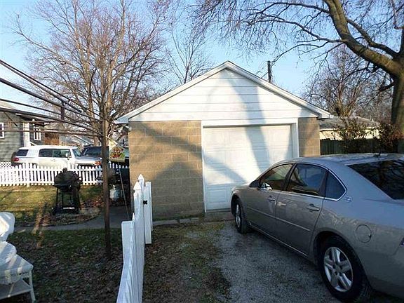 3rd image of 2209 Bellemeade Ave