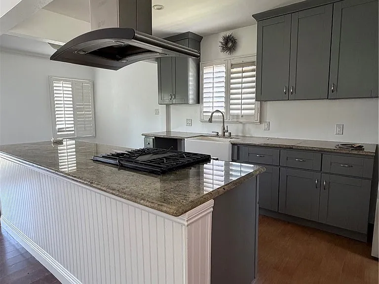 8602 Springer St — Photo 4