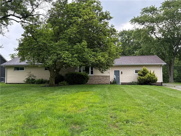 47 S Alling Rd, Tallmadge, OH 44278